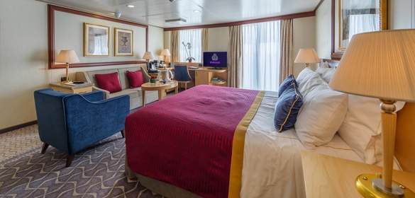 CUNARD Queen Elizabeth Q5 Q6 Suite 6.jpg